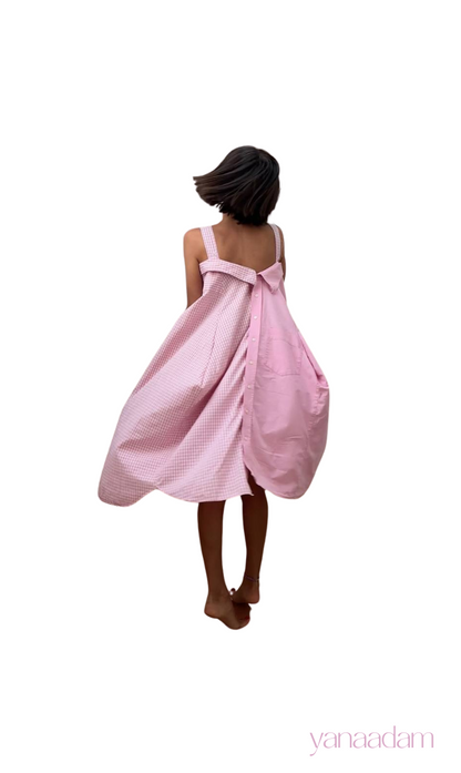 pink dress